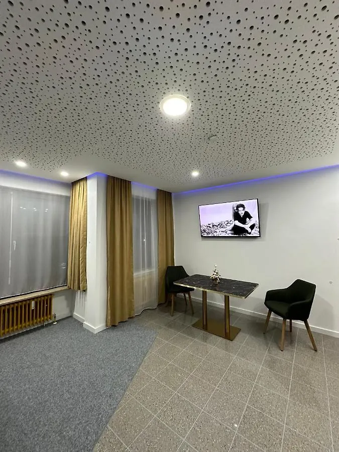 Modern Apartments Neuburg U - Top - 2 Zimmer, Komfort, Zentrum, Wi-Fi, Smart Tv, Stellplatz, Kueche Neuburg an Der Donau